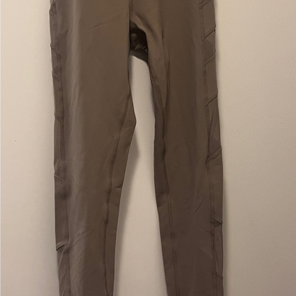 ALO Yoga Tan Leggings Lightweight Stretchy Fabric